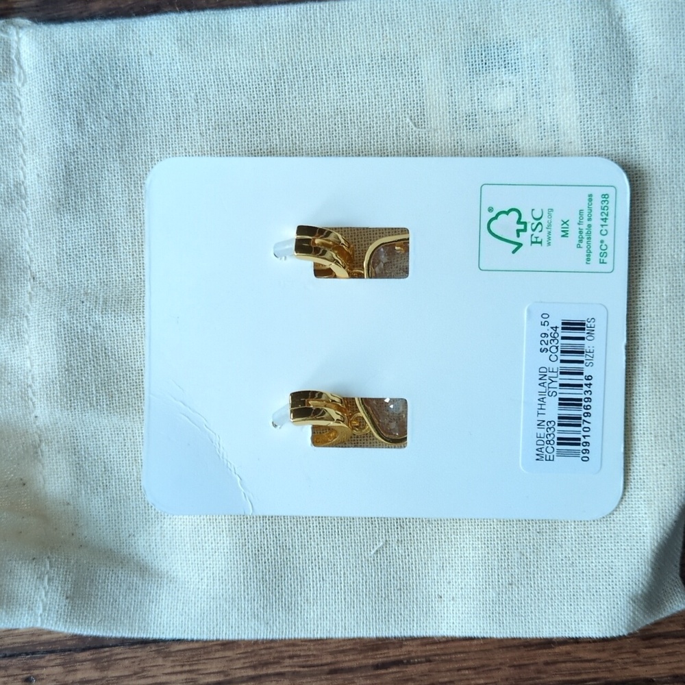 J Crew Bezel Set Crystal Drop Earrings NWT - Picture 3 of 3